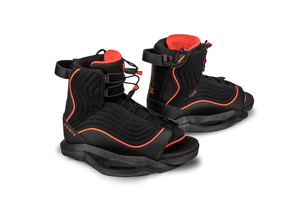 2025 Ronix Womens Quarter Til Midnight Wakeboard With Ronix Luxe Bindings